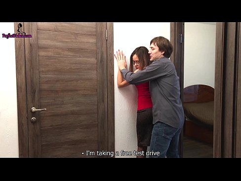 ❤️ Seksuāla nekustamo īpašumu pārstāve jutekliski džerkstina savu pīli un drāž, pārdodot savu dzīvokli - Krempai ☑ Porno vk pie porno lv.pornohammer.ru ️❤